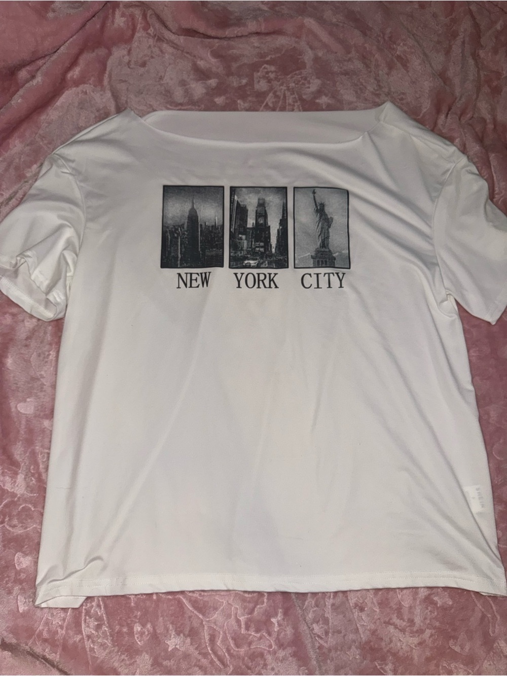 SHEIN White Short Sleeve Tee with Black New York City Graphic Print